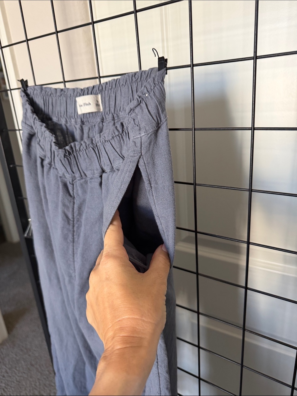 Abercrombie & Fitch Women's Elastic Waist Joggers - Charcoal - Picture 4 of 4